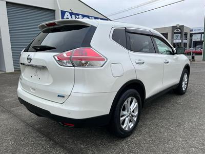 2016 Nissan X-trail - Thumbnail