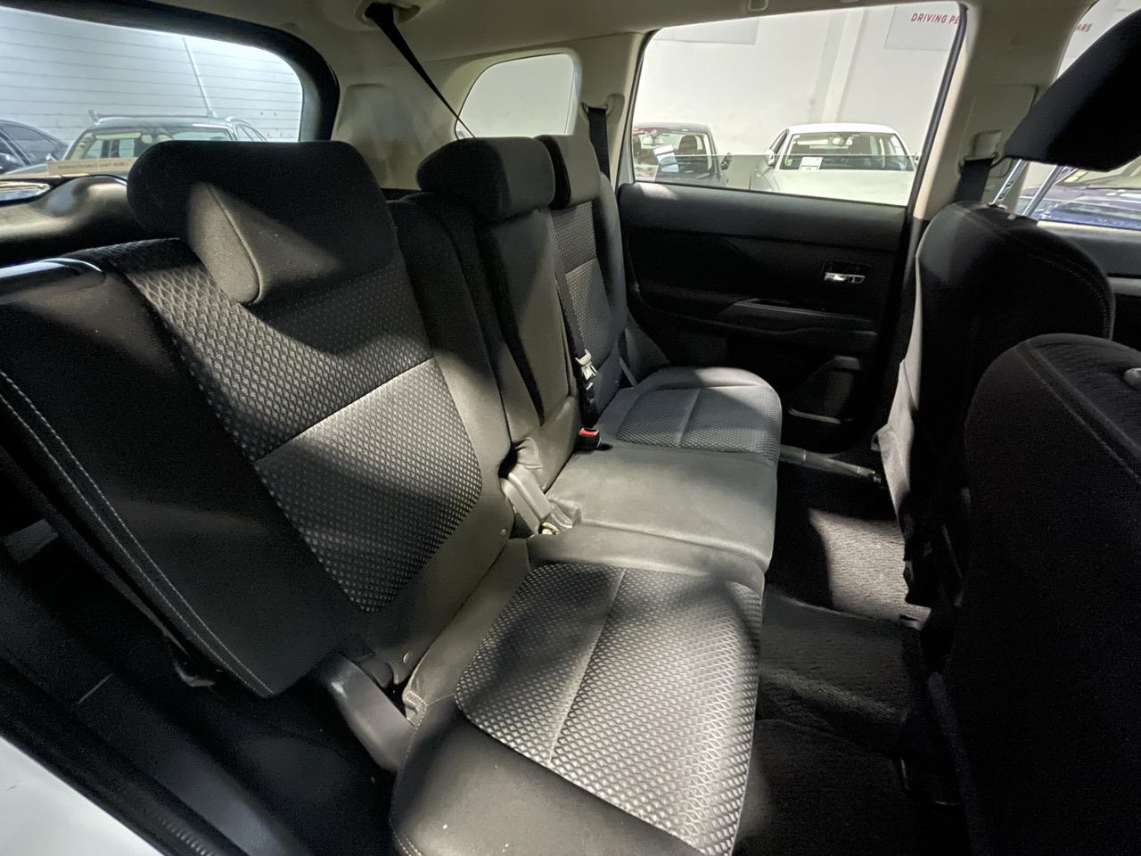 2016 Mitsubishi OUTLANDER