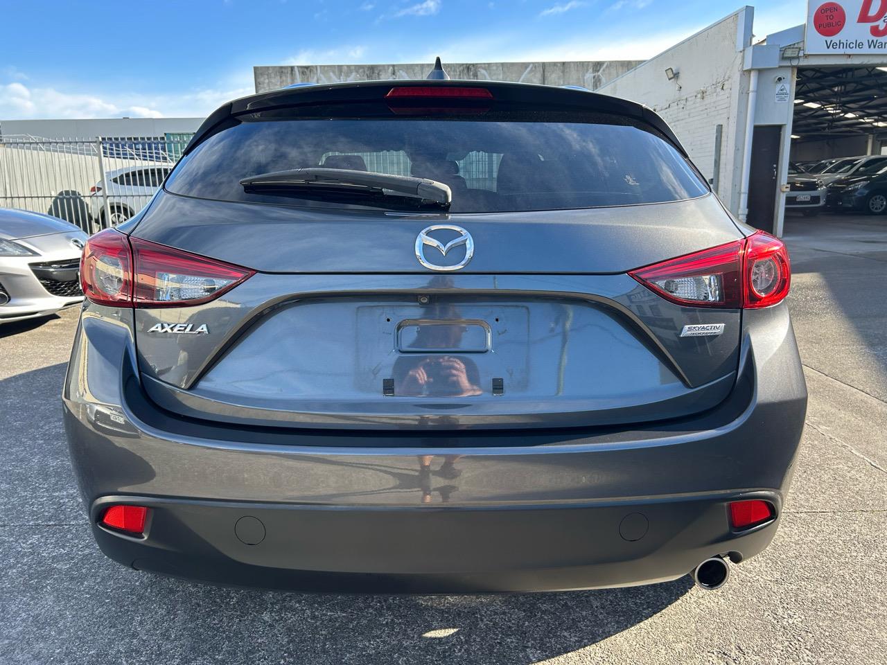 2016 Mazda AXELA