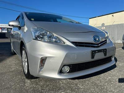 2013 Toyota Prius - Thumbnail