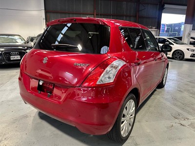 2012 Suzuki SWIFT - Thumbnail