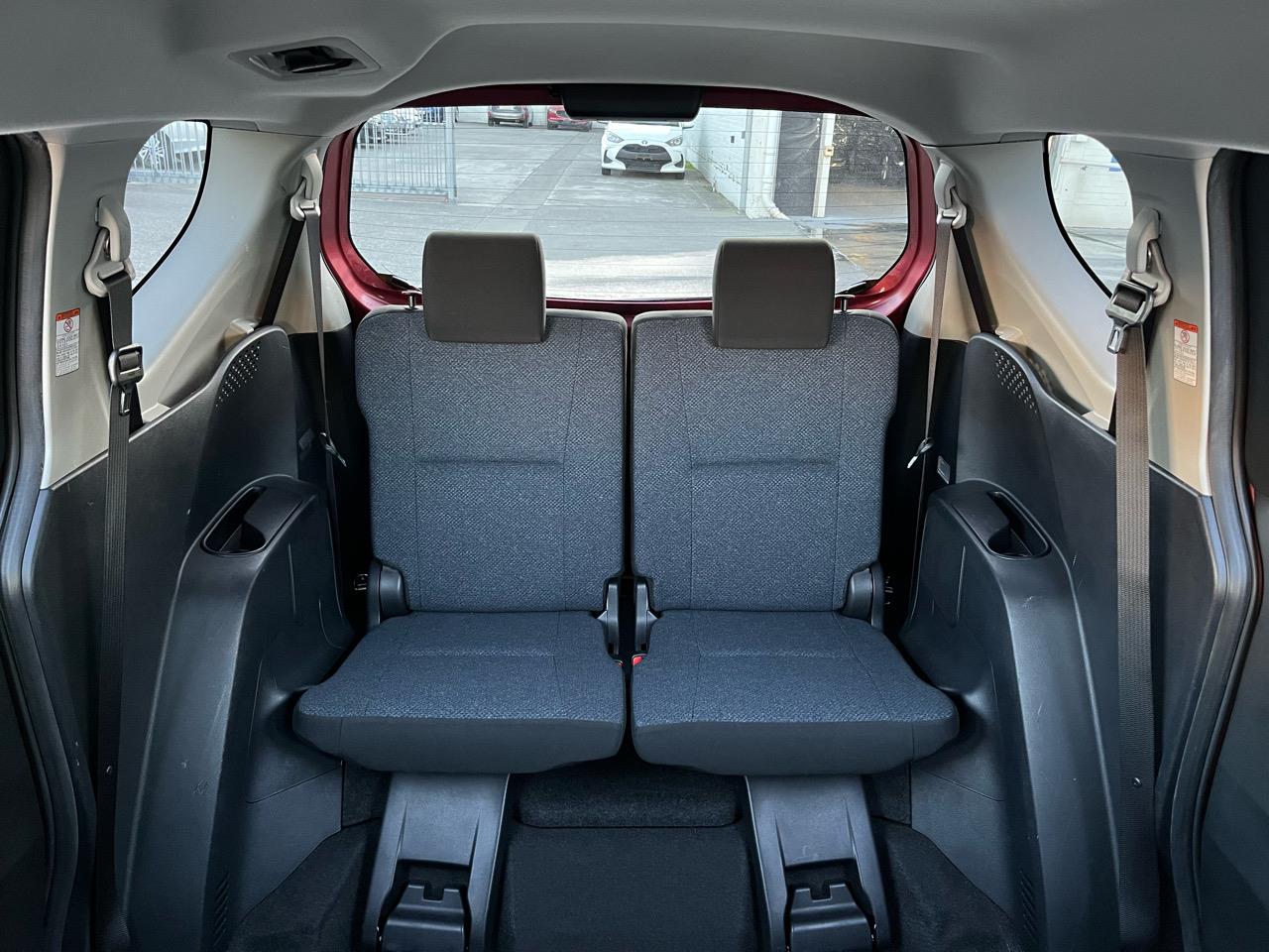 2016 Toyota Sienta