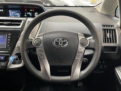 2019 Toyota Prius - Thumbnail