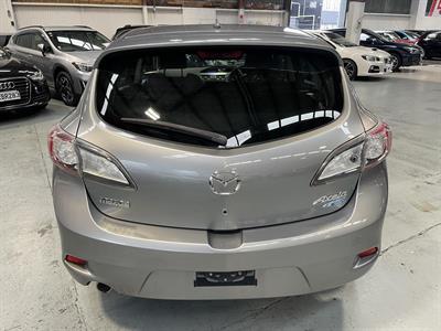 2012 Mazda AXELA - Thumbnail